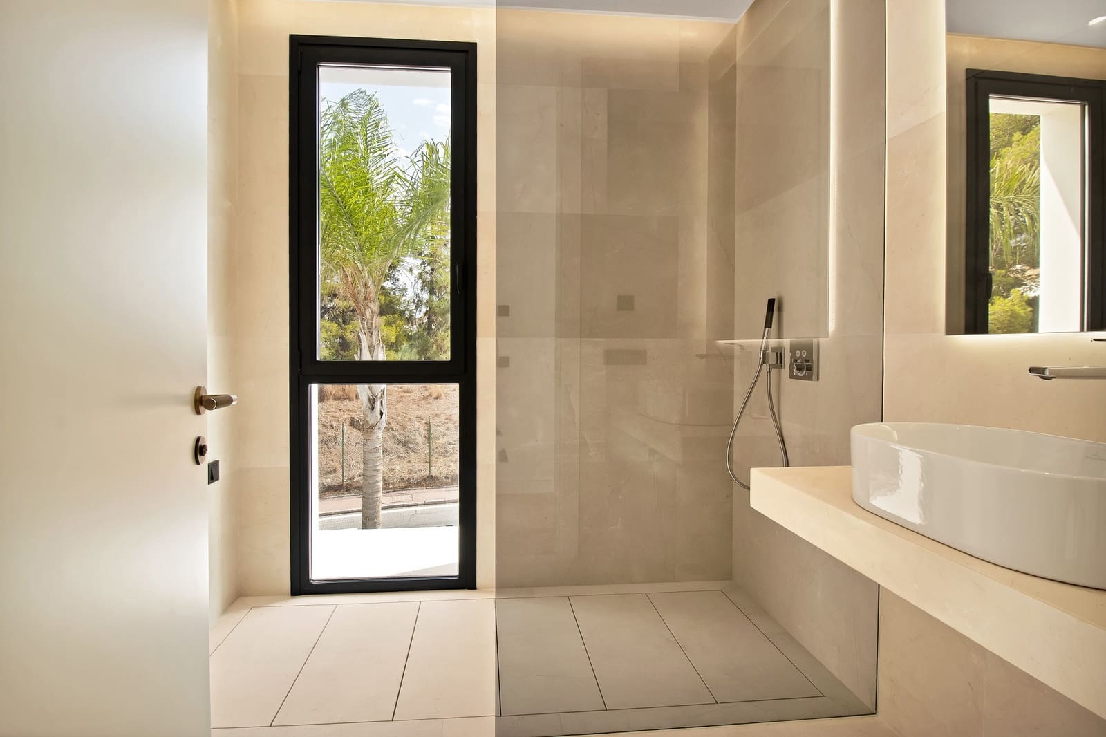 6 Zimmer Villa zu verkaufen in Marbella mit Pool Garage - 6.400.000 € (Ref: 10066653)