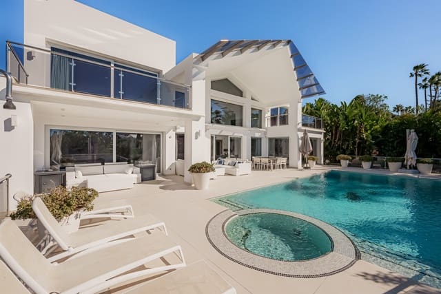 5 chambre Villa/Maison à vendre à Nueva Andalucia, Marbella avec piscine garage - 3 950 000 € (Ref: 10066655)
