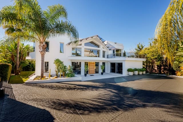 5 chambre Villa/Maison à vendre à Nueva Andalucia, Marbella avec piscine garage - 3 950 000 € (Ref: 10066655)