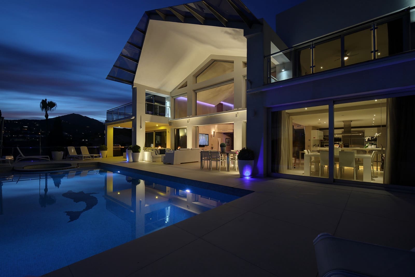 5 soveværelse Villa til salg i Marbella med swimmingpool garage - € 3.950.000 (Ref: 10066656)
