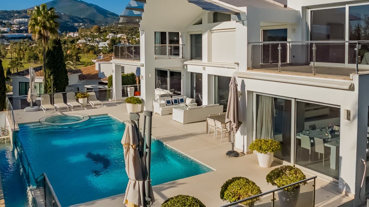 5 soveværelse Villa til salg i Marbella med swimmingpool garage - € 3.950.000 (Ref: 10066656)