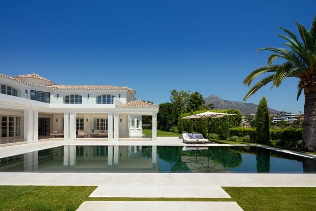 Chalet de 6 habitaciones en Marbella en venta con piscina garaje - 8.750.000 € (Ref: 10066659)