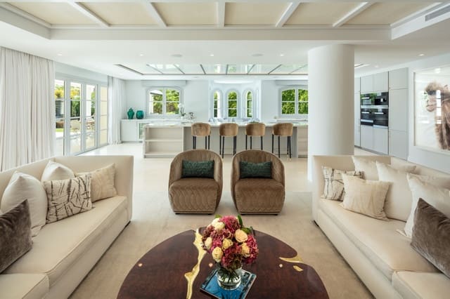 Chalet de 6 habitaciones en Marbella en venta con piscina garaje - 8.750.000 € (Ref: 10066659)