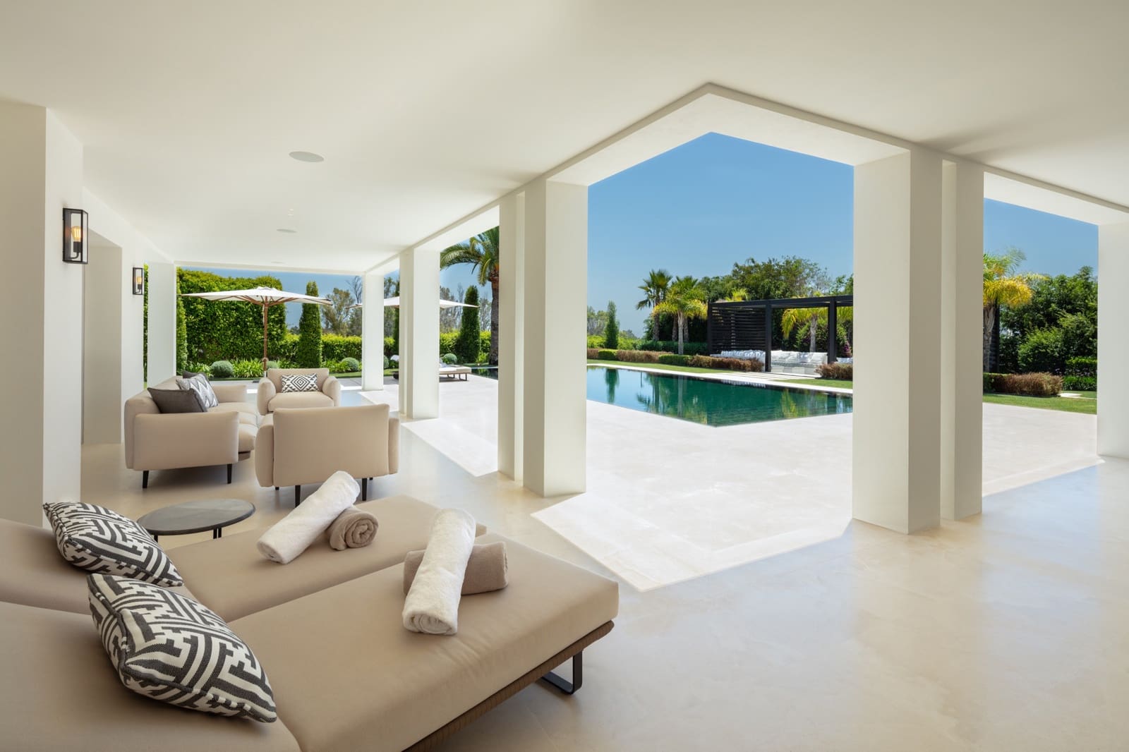 Chalet de 6 habitaciones en Marbella en venta con piscina garaje - 8.750.000 € (Ref: 10066659)