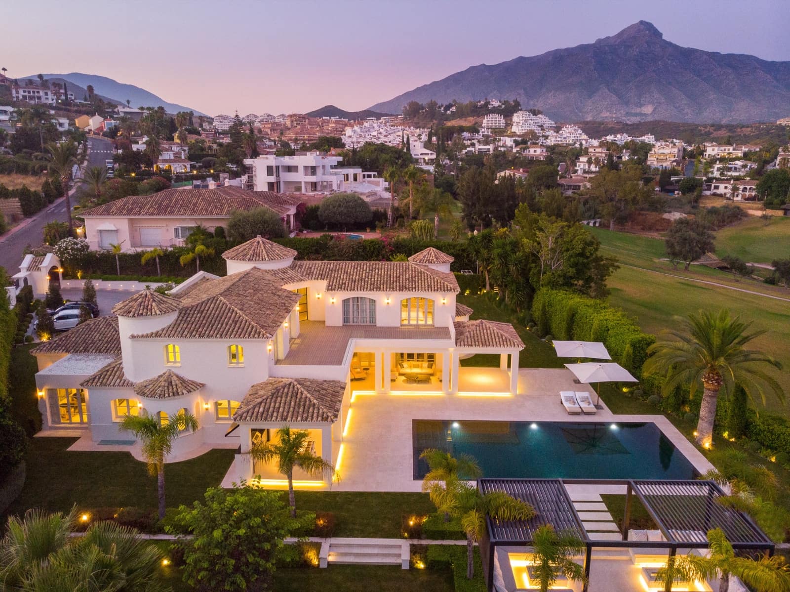 Chalet de 6 habitaciones en Marbella en venta con piscina garaje - 8.750.000 € (Ref: 10066659)