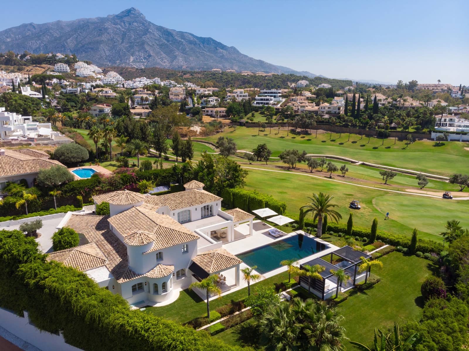 Chalet de 6 habitaciones en Marbella en venta con piscina garaje - 8.750.000 € (Ref: 10066659)