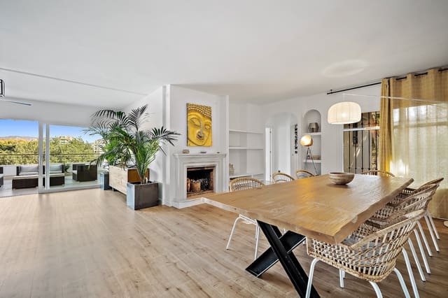4 Zimmer Villa zu verkaufen in Marbella mit Pool - 1.950.000 € (Ref: 10066660)