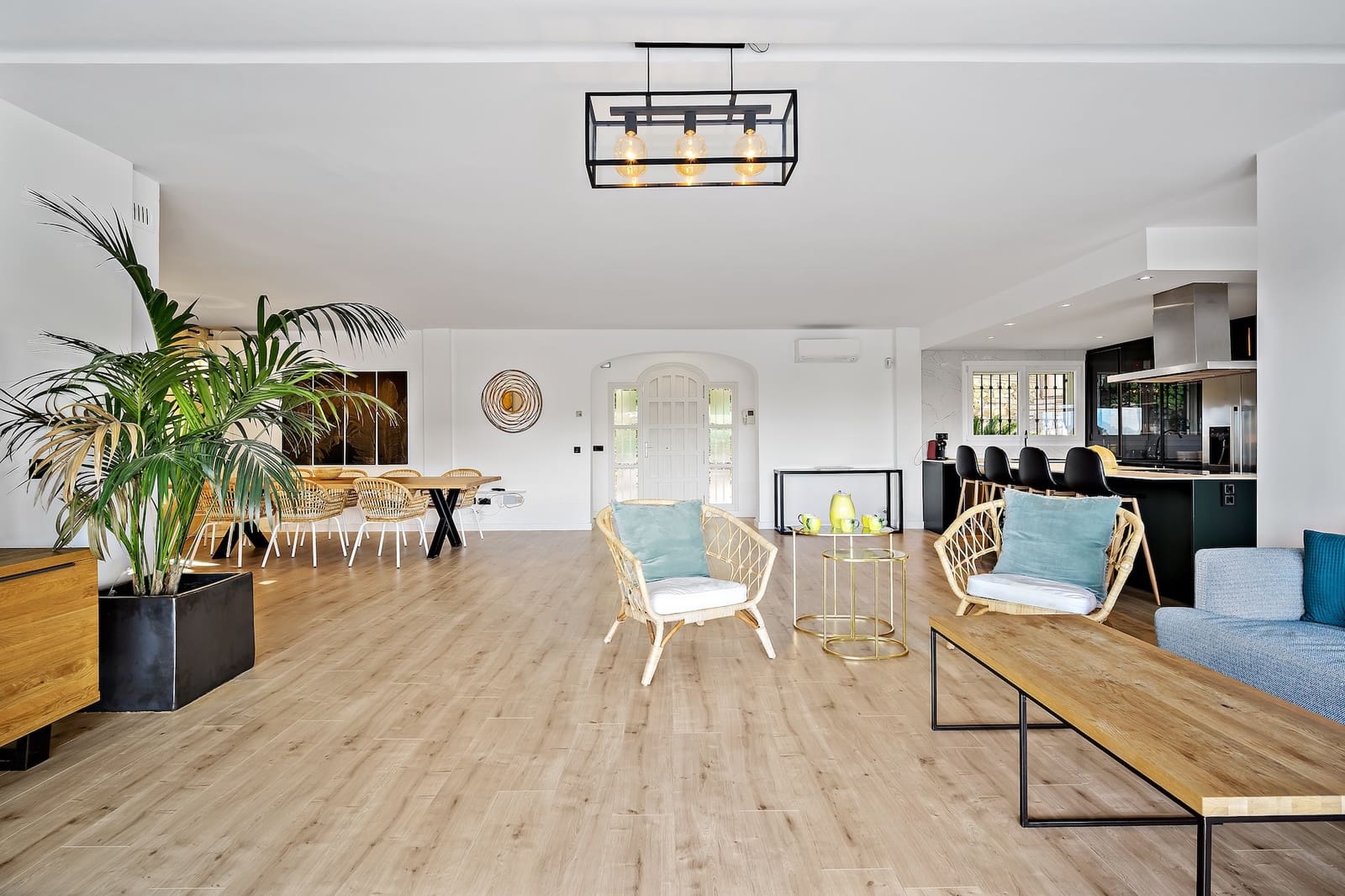 4 Zimmer Villa zu verkaufen in Marbella mit Pool - 1.950.000 € (Ref: 10066660)