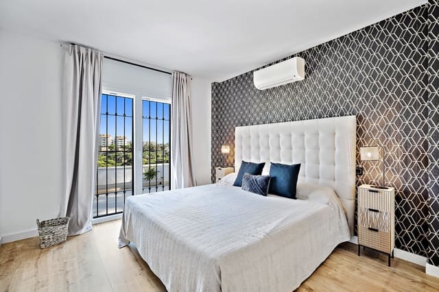 4 Zimmer Villa zu verkaufen in Marbella mit Pool - 1.950.000 € (Ref: 10066660)