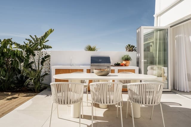 3 sypialnia Dom na sprzedaż w Marbella z garażem - 2 150 000 € (Ref: 10066662)