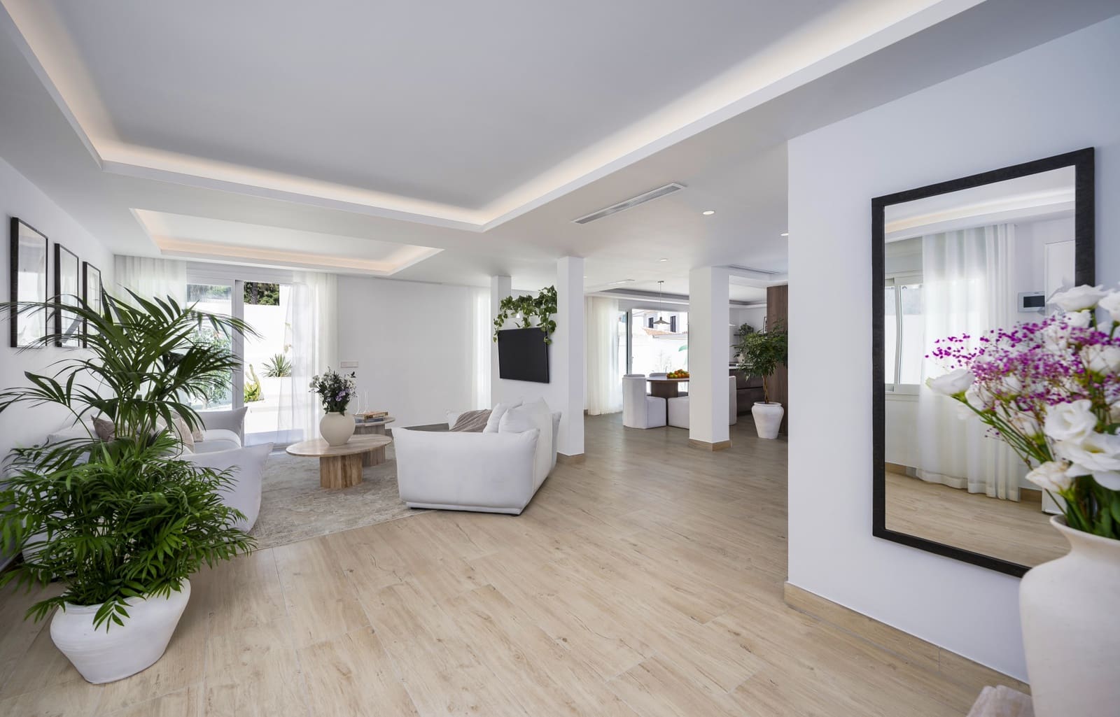 Chalet de 4 habitaciones en Marbella en venta con piscina - 1.395.000 € (Ref: 10066669)