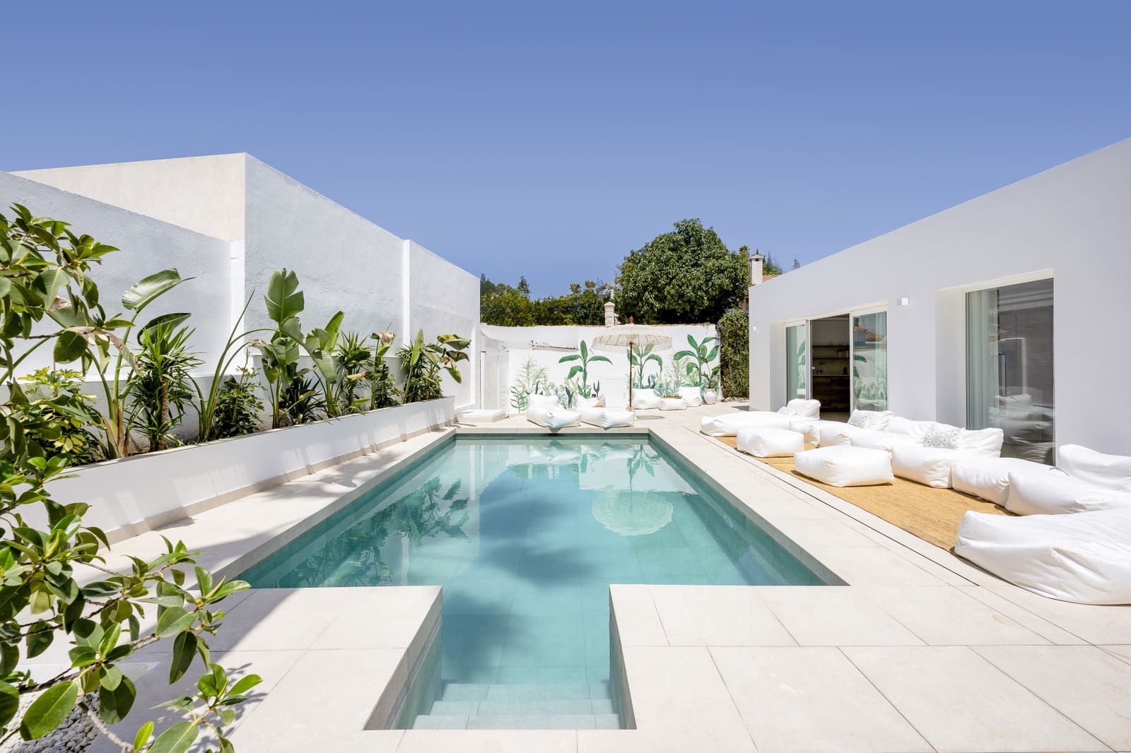 Chalet de 4 habitaciones en Marbella en venta con piscina - 1.395.000 € (Ref: 10066669)