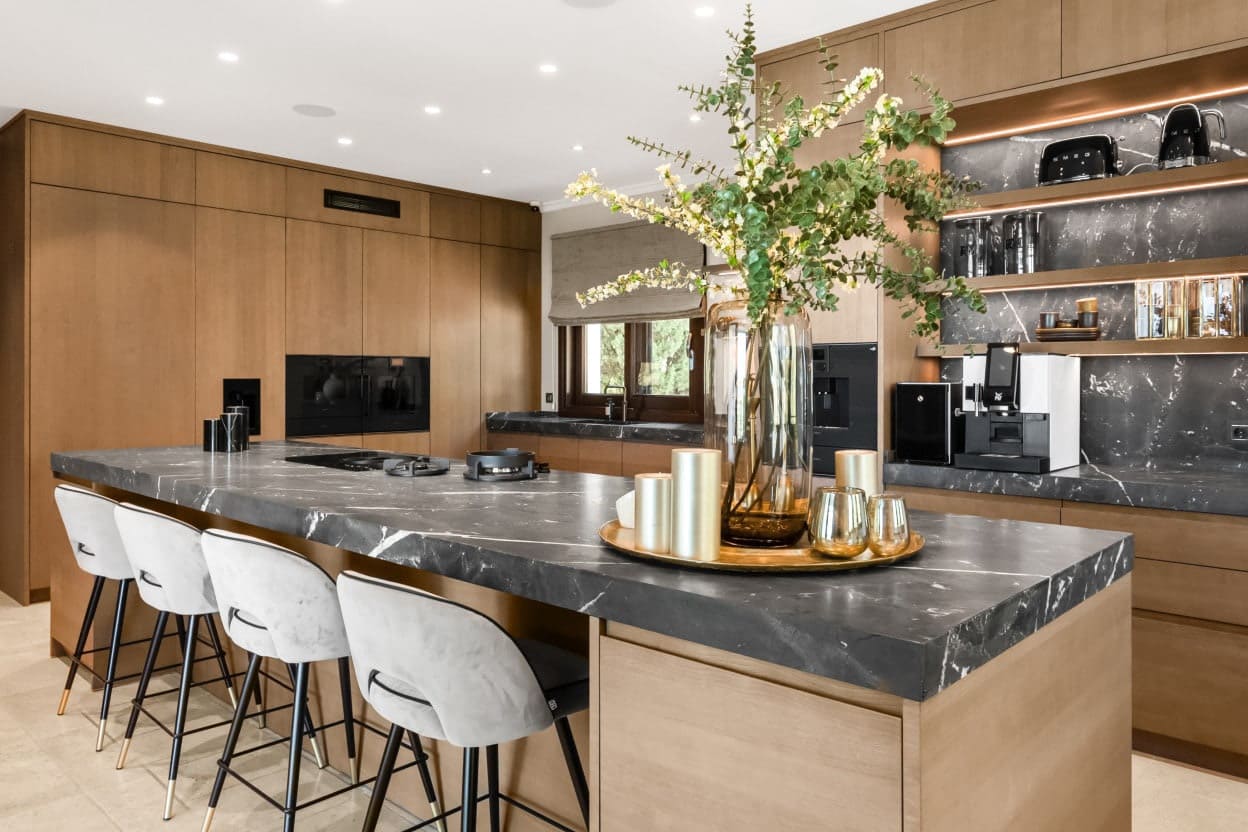 7 soveværelse Villa til salg i Marbella med swimmingpool garage - € 8.350.000 (Ref: 10066672)