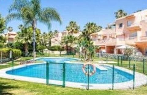 3 bedroom Apartment for sale in Marbella with pool garage - € 515,000 (Ref: 10066673)