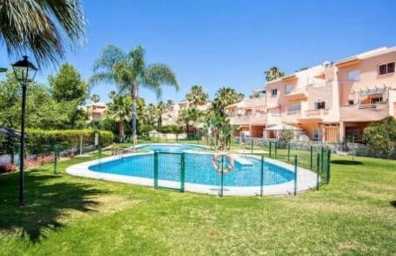 3 bedroom Apartment for sale in Marbella with pool garage - € 515,000 (Ref: 10066673)
