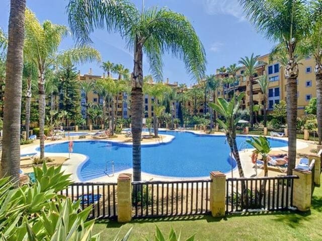 4 slaapkamer Appartement te koop in Nueva Alcántara, Marbella met zwembad - € 717.000 (Ref: 10066675)
