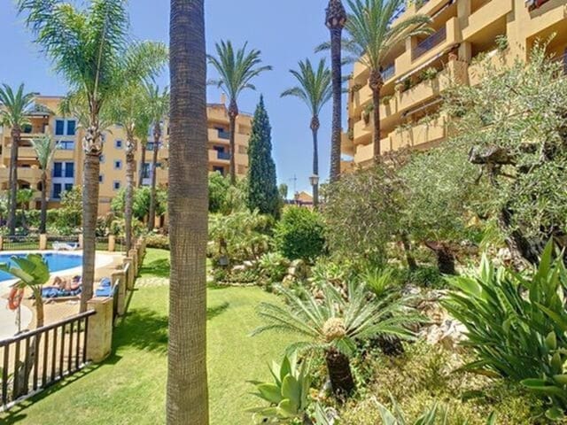 4 slaapkamer Appartement te koop in Nueva Alcántara, Marbella met zwembad - € 717.000 (Ref: 10066675)