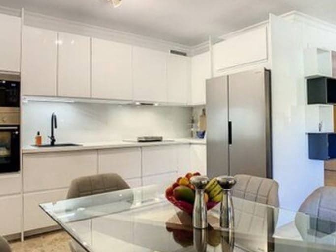 Apartamento de 4 habitaciones en San Pedro de Alcantara en venta con piscina - 717.000 € (Ref: 10066675)