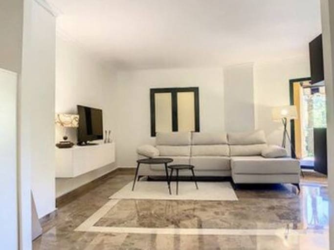 Apartamento de 4 habitaciones en San Pedro de Alcantara en venta con piscina - 717.000 € (Ref: 10066675)