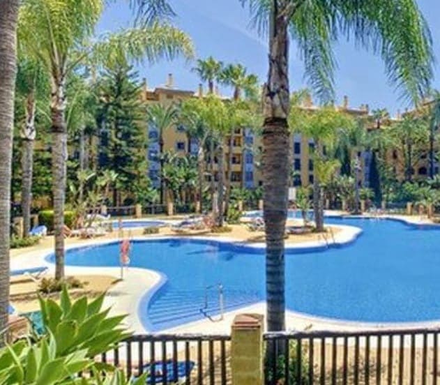 Apartamento de 4 habitaciones en San Pedro de Alcantara en venta con piscina - 717.000 € (Ref: 10066675)