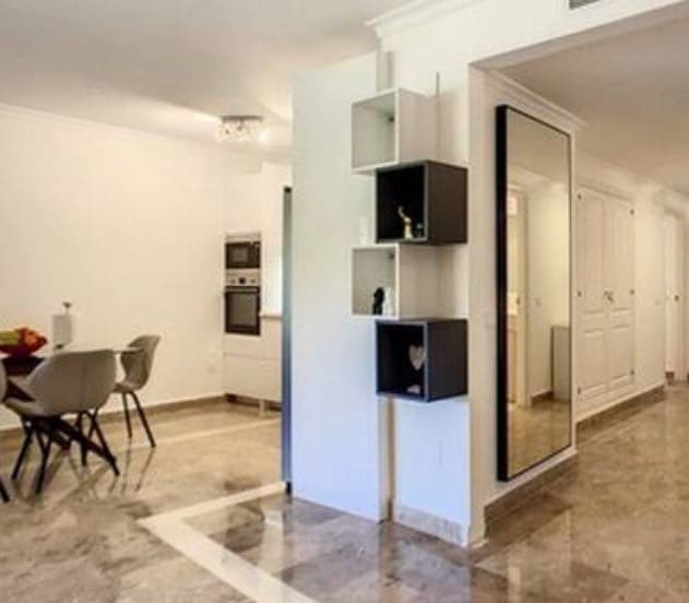Apartamento de 4 habitaciones en San Pedro de Alcantara en venta con piscina - 717.000 € (Ref: 10066675)
