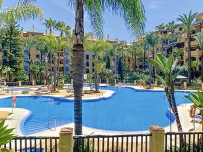 Apartamento de 4 habitaciones en San Pedro de Alcantara en venta con piscina - 717.000 € (Ref: 10066675)
