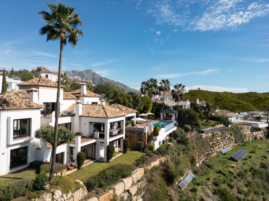 7 soverom Villa til salgs i Benahavis med svømmebasseng garasje - € 3 995 000 (Ref: 10066676)