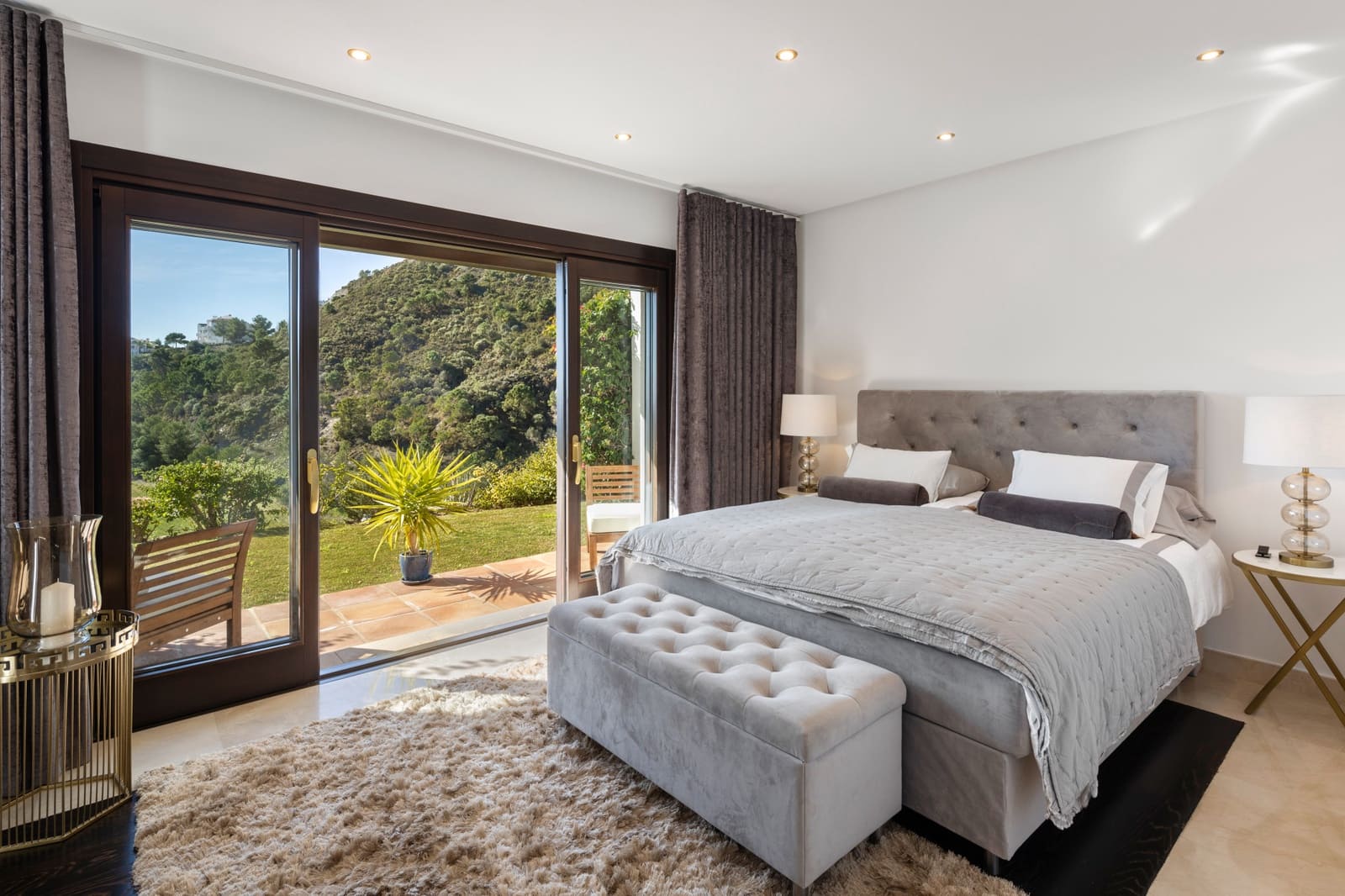7 soverom Villa til salgs i Benahavis med svømmebasseng garasje - € 3 995 000 (Ref: 10066676)