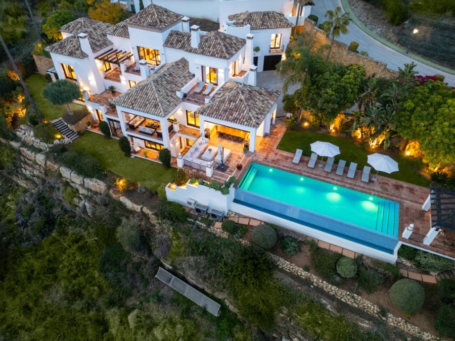7 soverom Villa til salgs i Benahavis med svømmebasseng garasje - € 3 995 000 (Ref: 10066676)