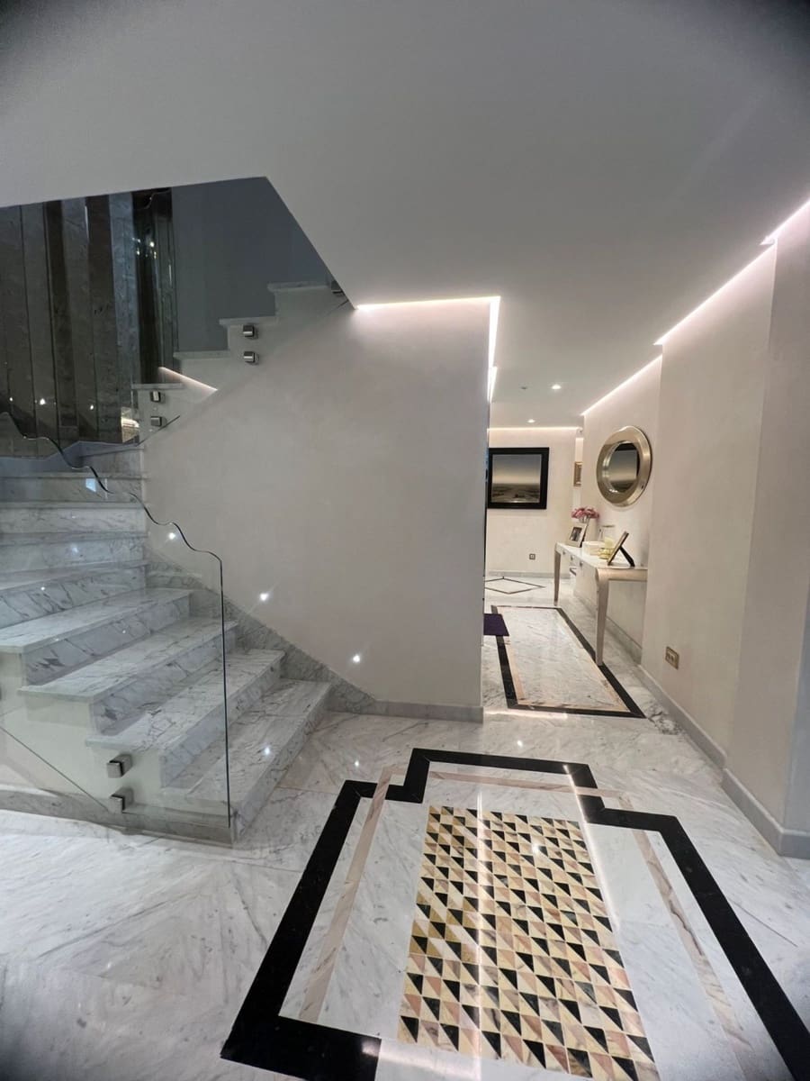 4 quarto Penthouse para venda em Marbella com piscina garagem - 2 300 000 € (Ref: 10066680)
