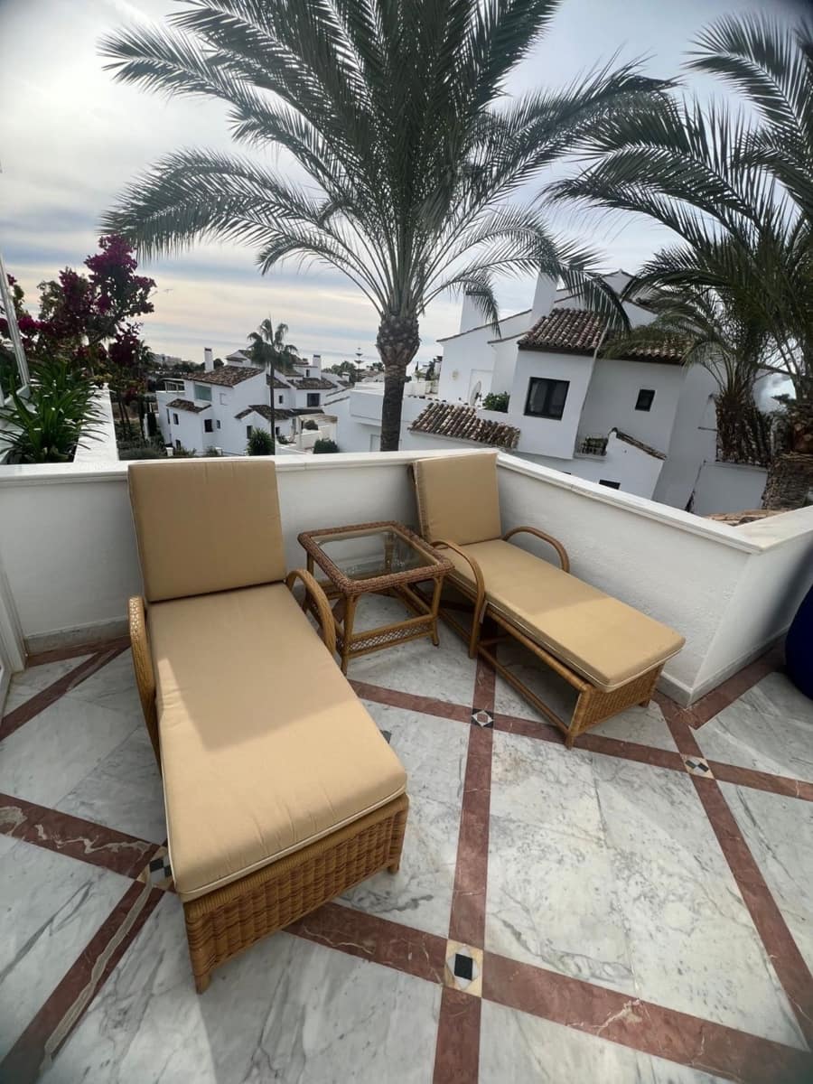 4 quarto Penthouse para venda em Marbella com piscina garagem - 2 300 000 € (Ref: 10066680)