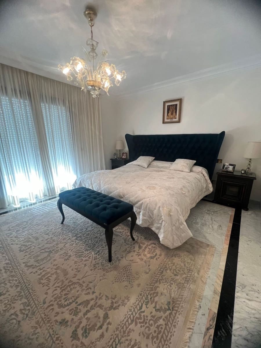 4 quarto Penthouse para venda em Marbella com piscina garagem - 2 300 000 € (Ref: 10066680)