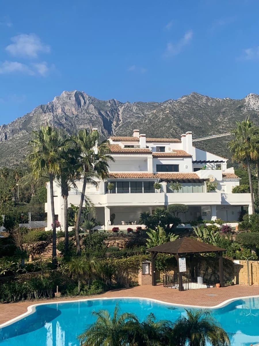 4 quarto Penthouse para venda em Marbella com piscina garagem - 2 300 000 € (Ref: 10066680)