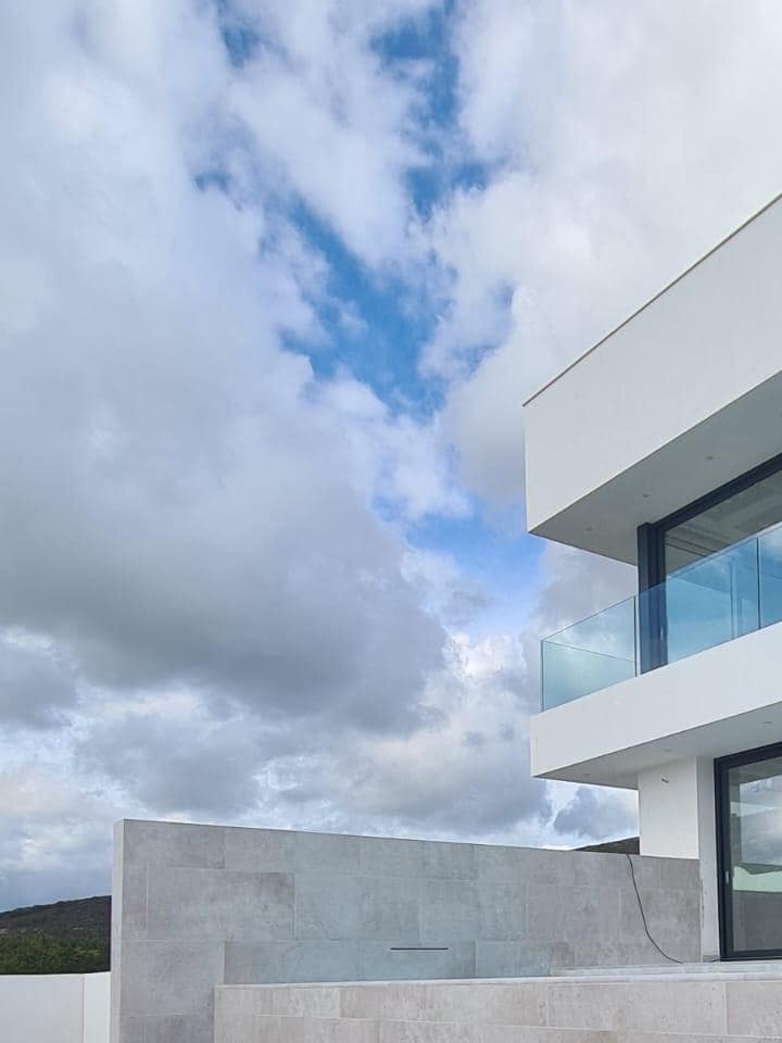 3 bedroom Villa for sale in Cadiz city with pool - € 1,490,000 (Ref: 10066685)