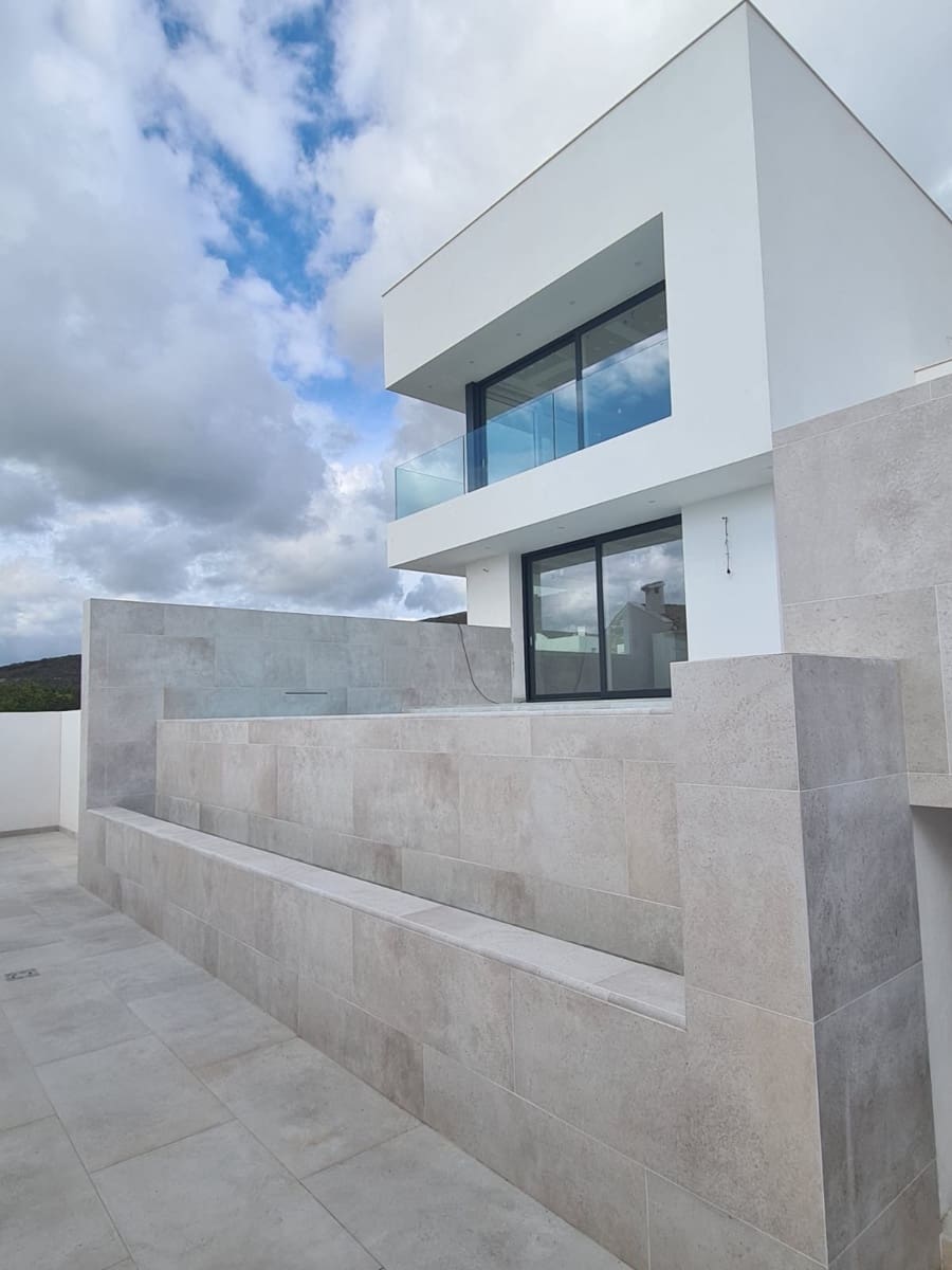 3 bedroom Villa for sale in Cadiz city with pool - € 1,490,000 (Ref: 10066685)