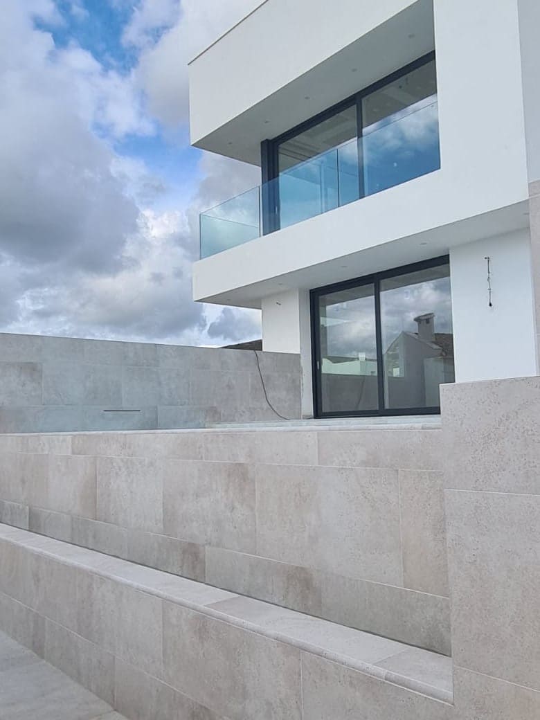 Chalet de 3 habitaciones en Cádiz ciudad en venta con piscina - 1.490.000 € (Ref: 10066685)
