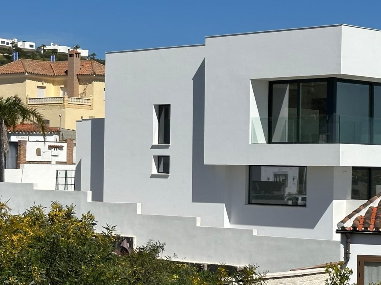 3 soveværelse Villa til salg i Marbella med swimmingpool garage - € 1.490.000 (Ref: 10066686)