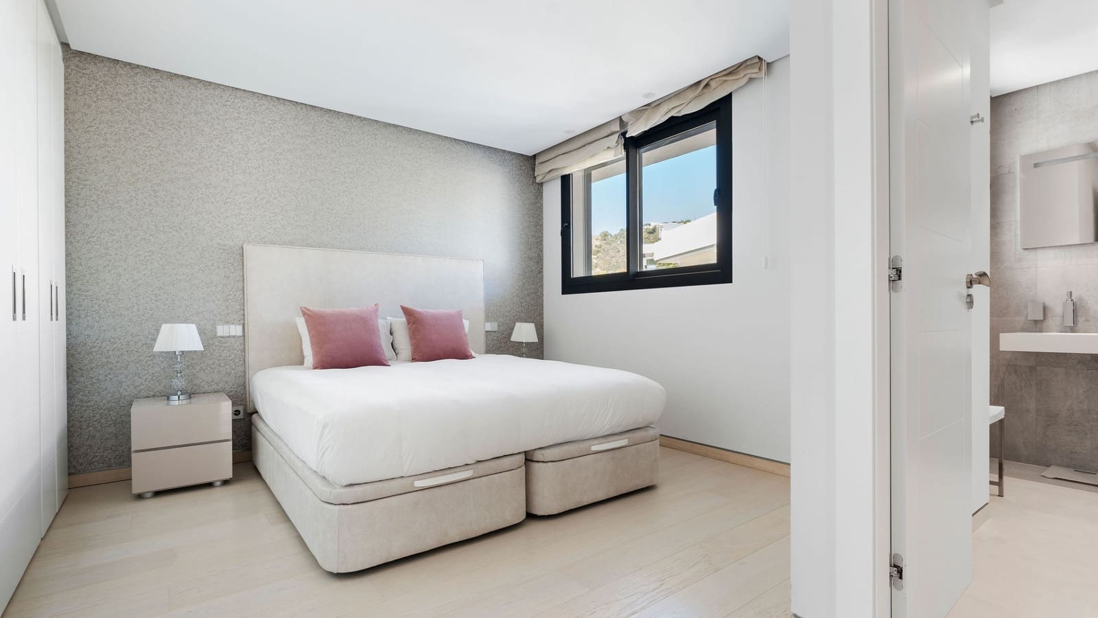 4 sypialnia Willa na sprzedaż w Marbella z basenem garażem - 2 998 000 € (Ref: 10066691)