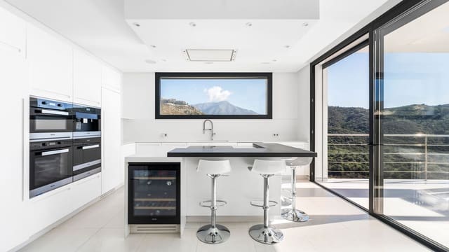4 chambre Villa/Maison à vendre à Marbella avec piscine garage - 2 998 000 € (Ref: 10066691)