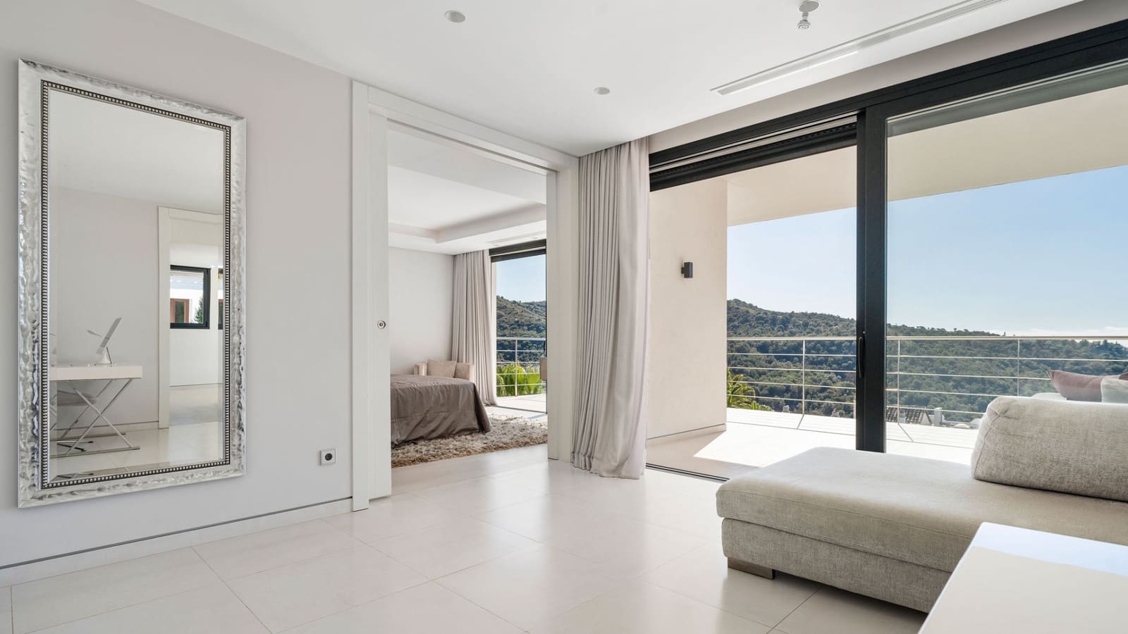 4 sypialnia Willa na sprzedaż w Marbella z basenem garażem - 2 998 000 € (Ref: 10066691)