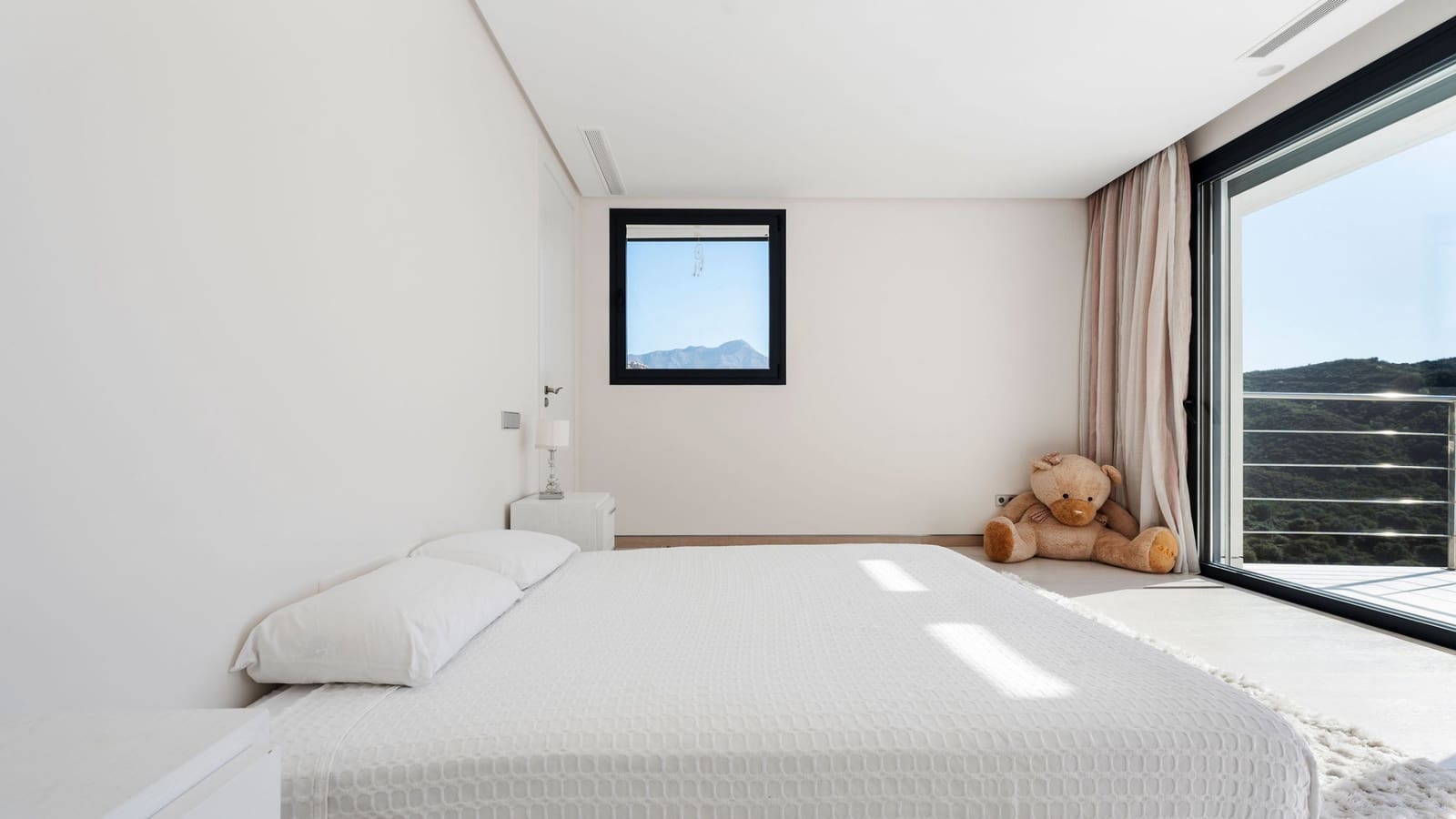 4 sypialnia Willa na sprzedaż w Marbella z basenem garażem - 2 998 000 € (Ref: 10066691)