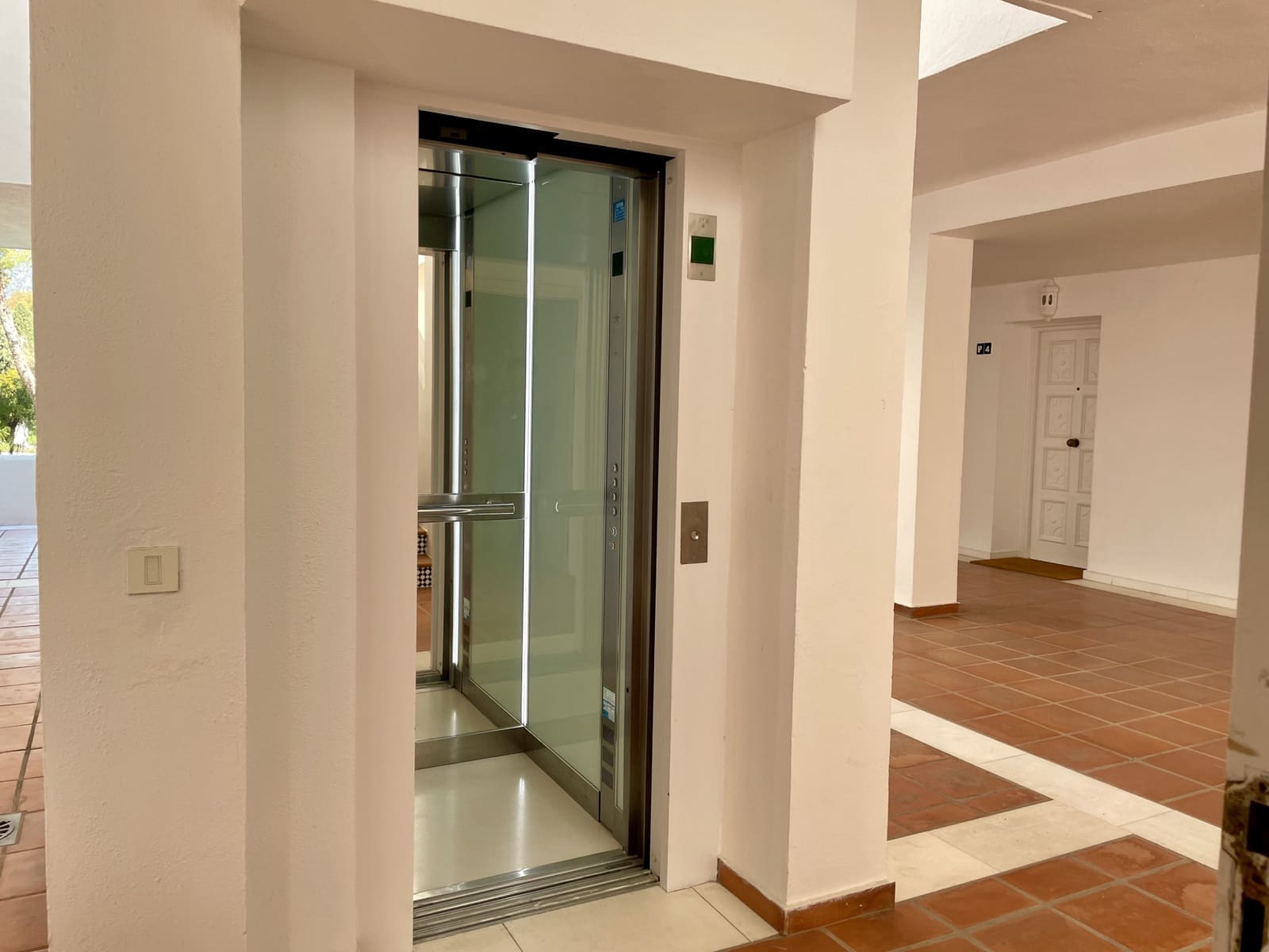 2 sovrum Takvåning till salu i Golden Mile med pool garage - 650 000 € (Ref: 10066692)
