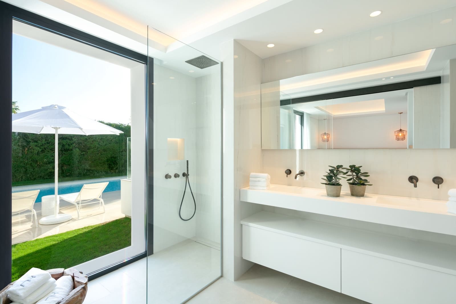 5 soveværelse Villa til salg i Marbella med swimmingpool garage - € 3.195.000 (Ref: 10066693)