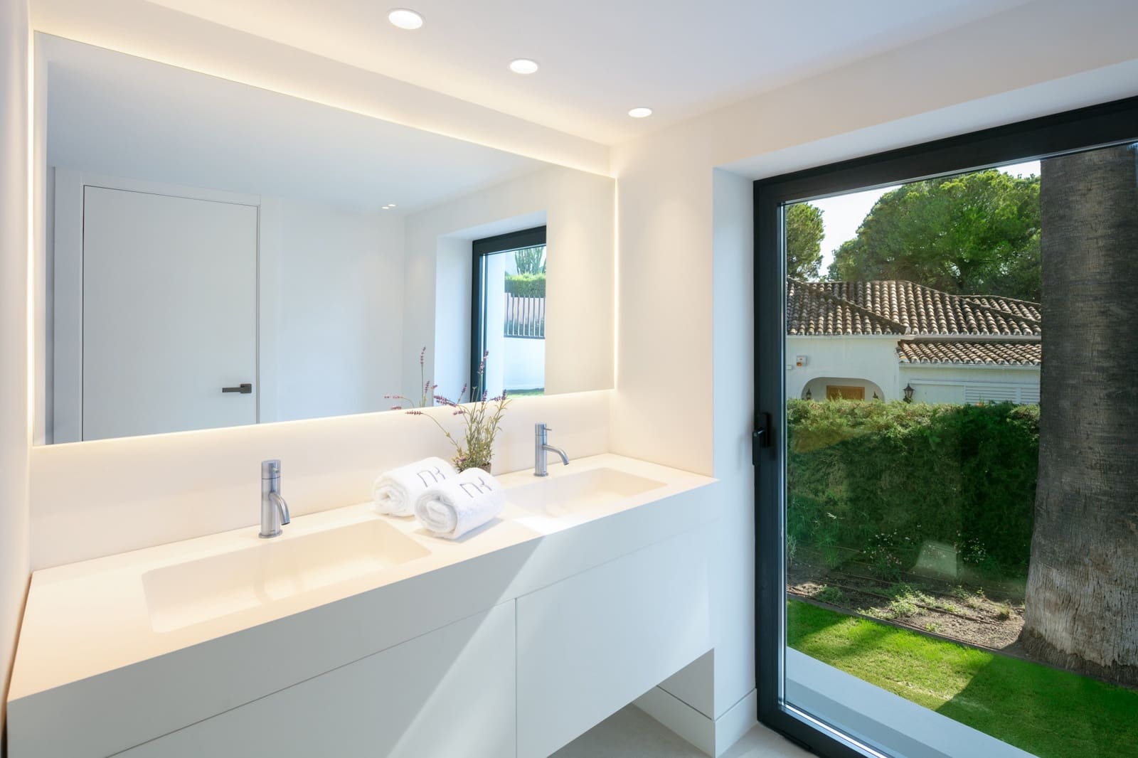 5 soveværelse Villa til salg i Marbella med swimmingpool garage - € 3.195.000 (Ref: 10066693)