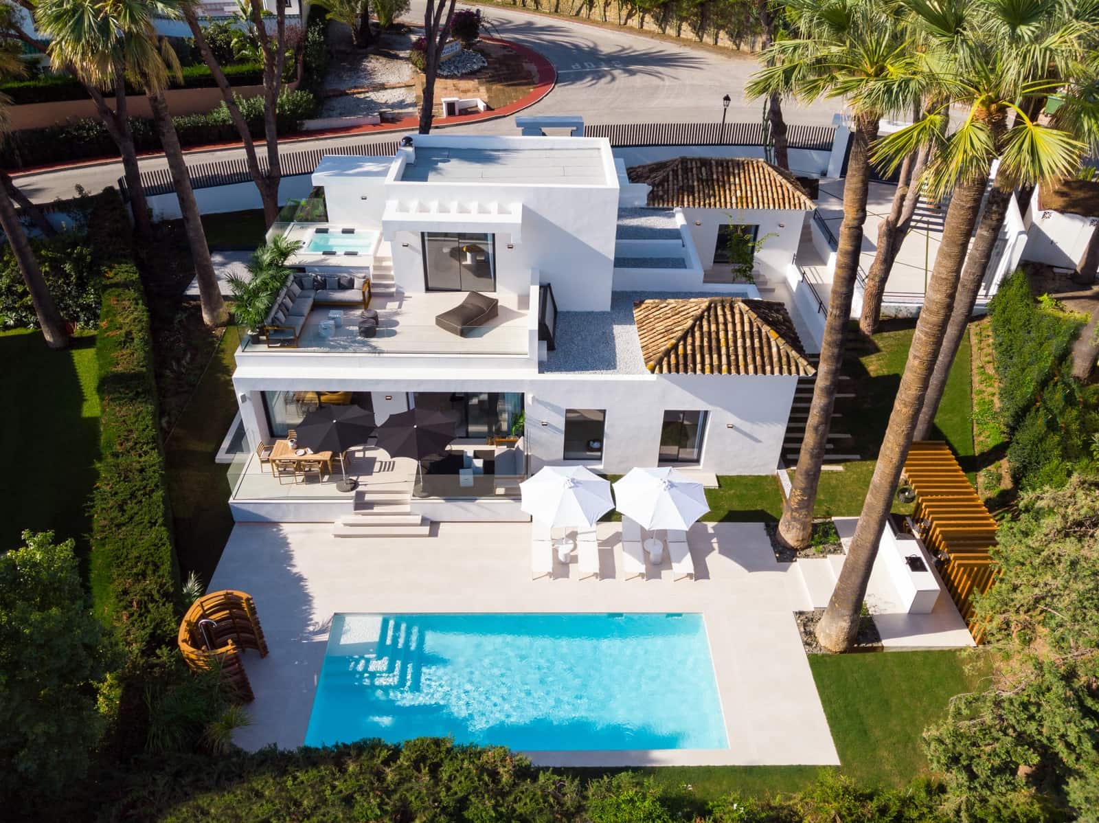 5 soveværelse Villa til salg i Marbella med swimmingpool garage - € 3.195.000 (Ref: 10066693)