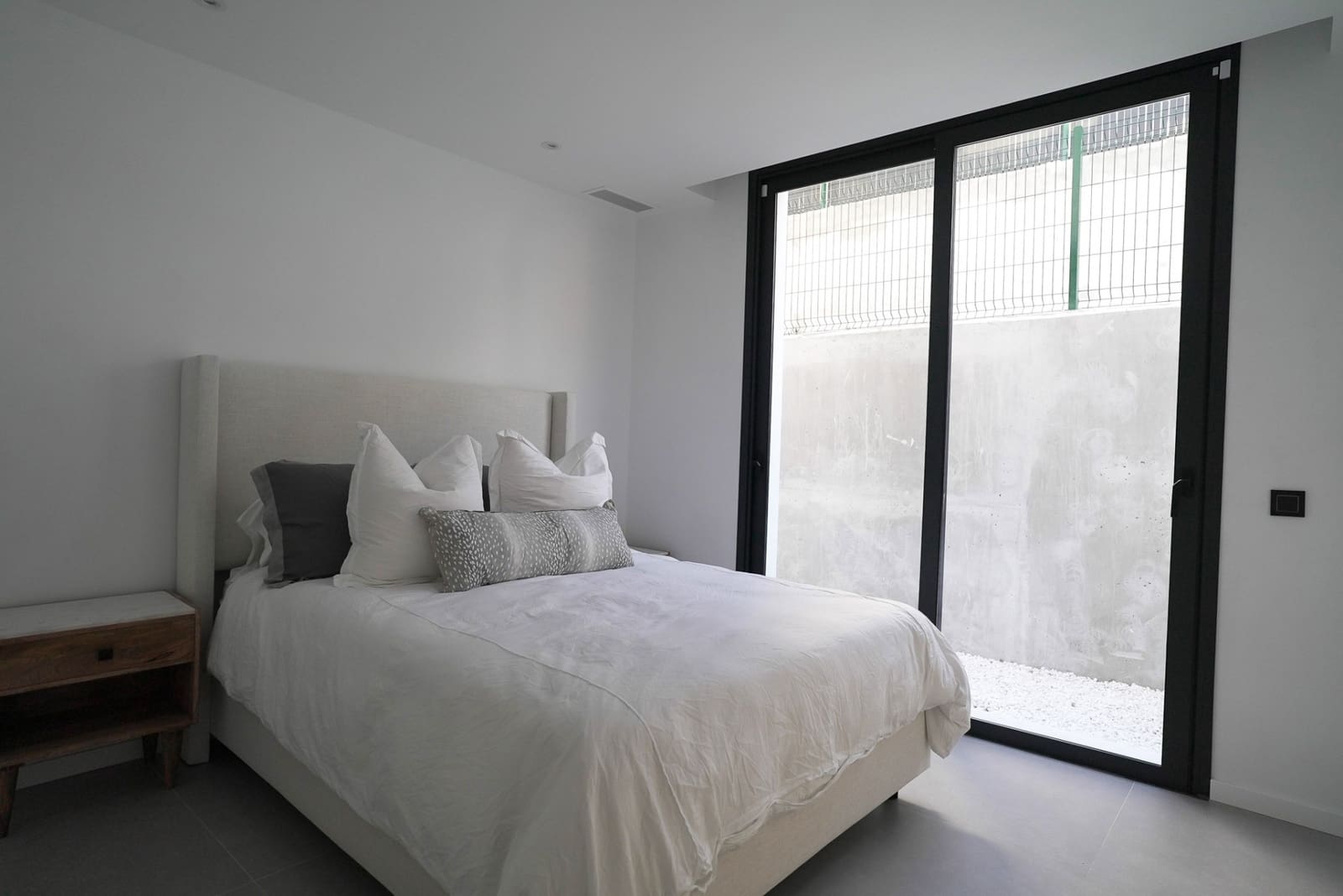 5 sypialnia Willa na sprzedaż w Estepona z basenem garażem - 1 850 000 € (Ref: 10066698)