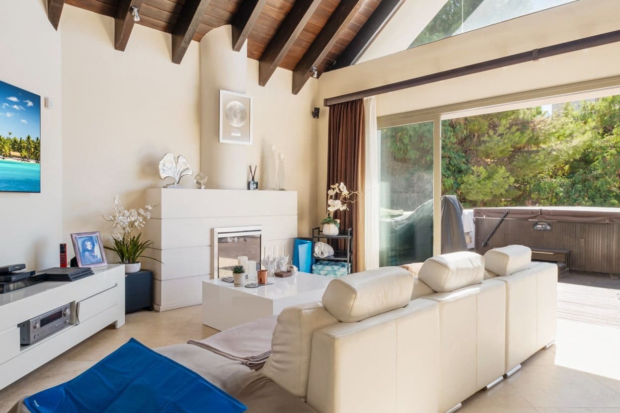 3 bedroom Penthouse for sale in Benahavis with pool garage - € 1,100,000 (Ref: 10066699)