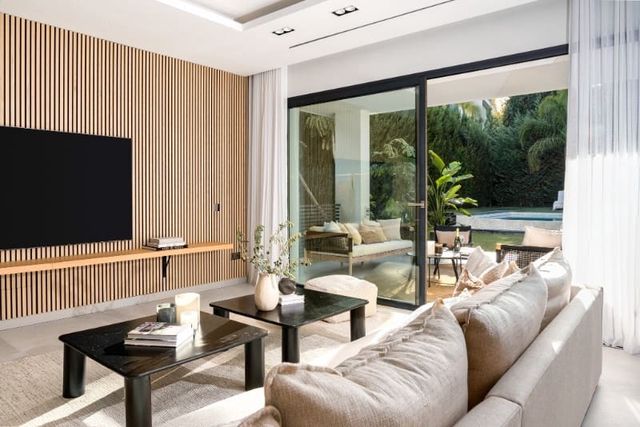 5 chambre Villa/Maison à vendre à Puerto Banus, Marbella avec piscine garage - 4 500 000 € (Ref: 10066703)