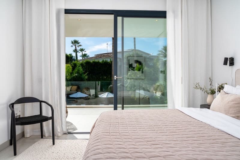 5 chambre Villa/Maison à vendre à Puerto Banus avec piscine garage - 4 500 000 € (Ref: 10066703)