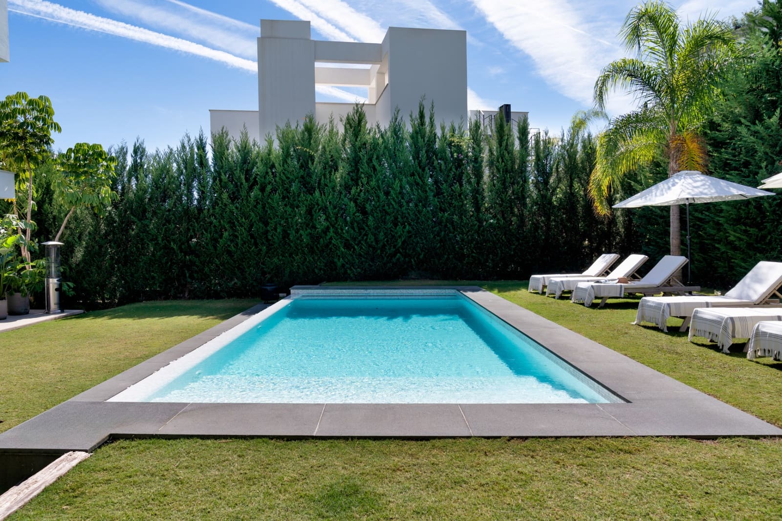 5 chambre Villa/Maison à vendre à Puerto Banus avec piscine garage - 4 500 000 € (Ref: 10066703)
